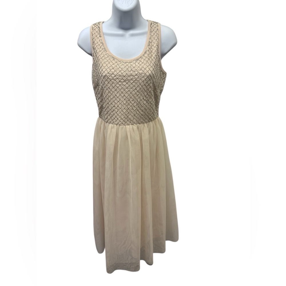Size Small. Verty Cream Formal Kids Dress.   RD/RD